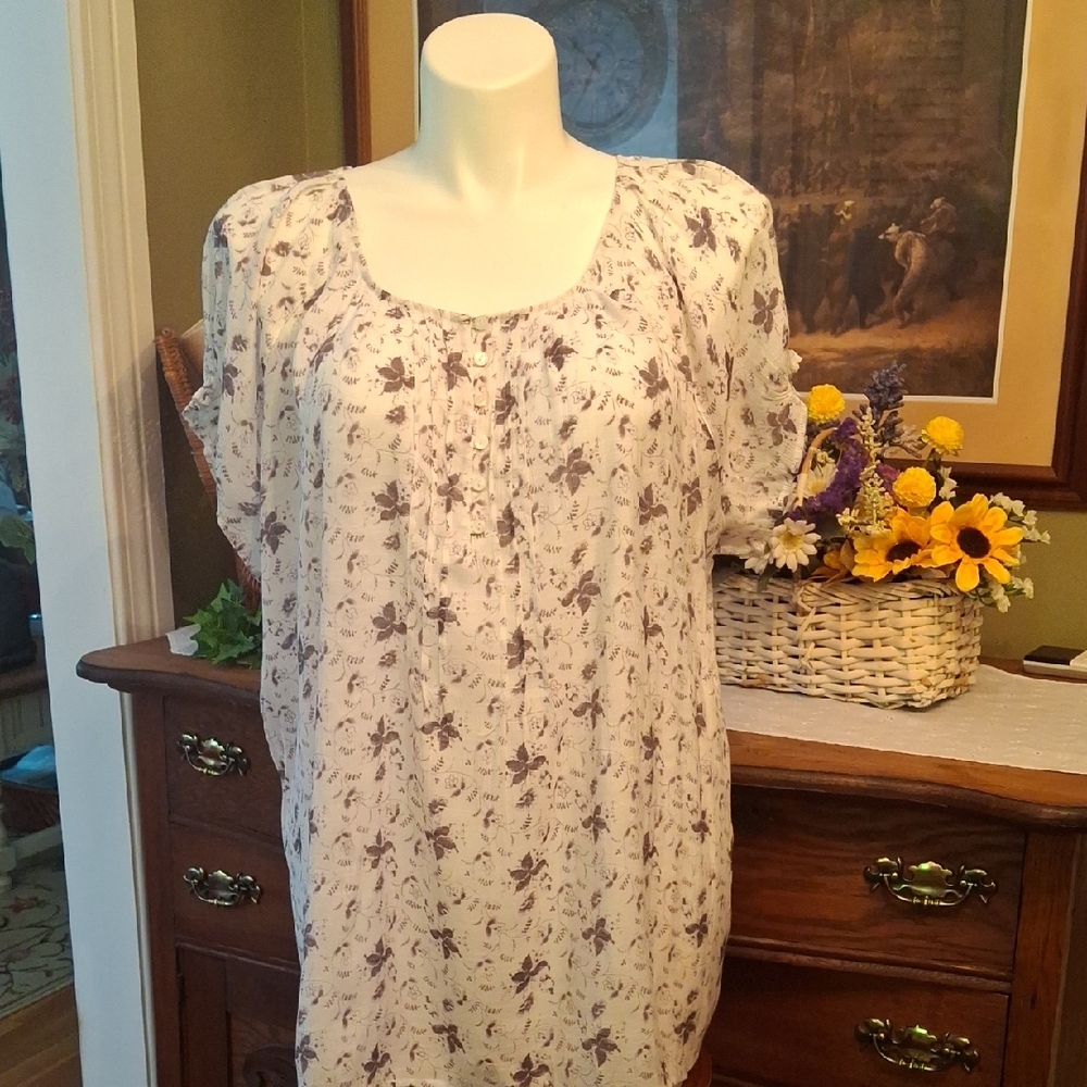 Bit & Bridle Plus Size Cream Floral Blouse